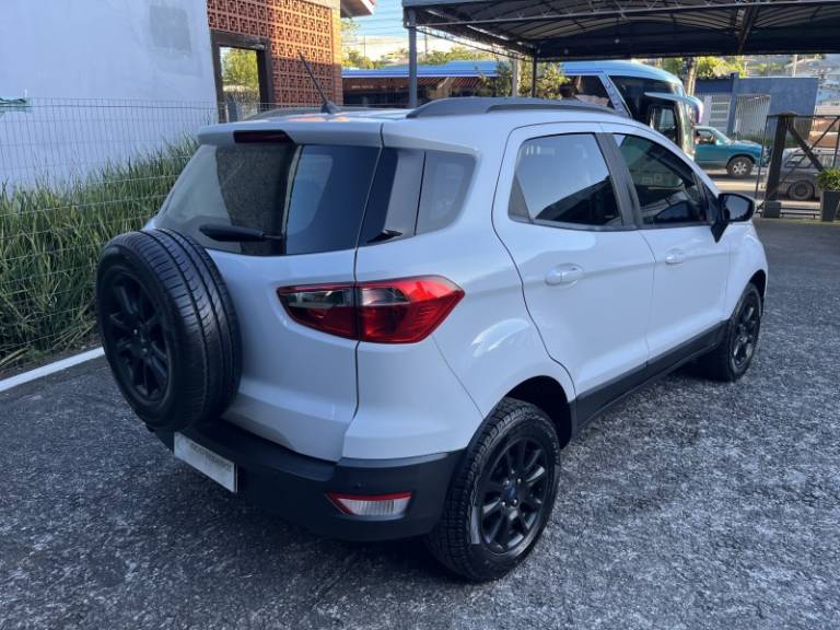 FORD - ECOSPORT - 2019/2019 - Branca - R$ 75.000,00