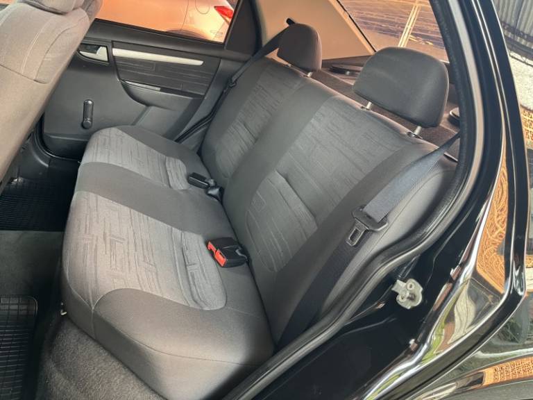 CHEVROLET - PRISMA - 2009/2010 - Preta - R$ 33.000,00