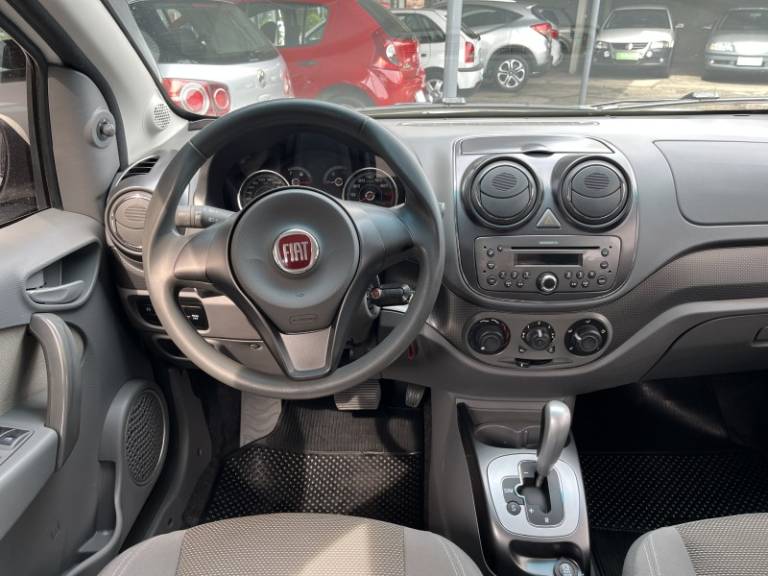FIAT - PALIO - 2013/2014 - Branca - R$ 39.900,00