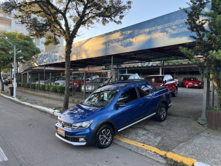 VOLKSWAGEN - SAVEIRO - 2022/2023 - Azul - R$ 98.000,00