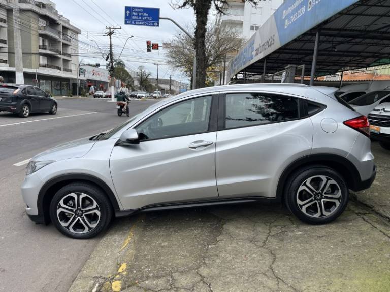 HONDA - HR-V - 2015/2016 - Prata - R$ 86.900,00