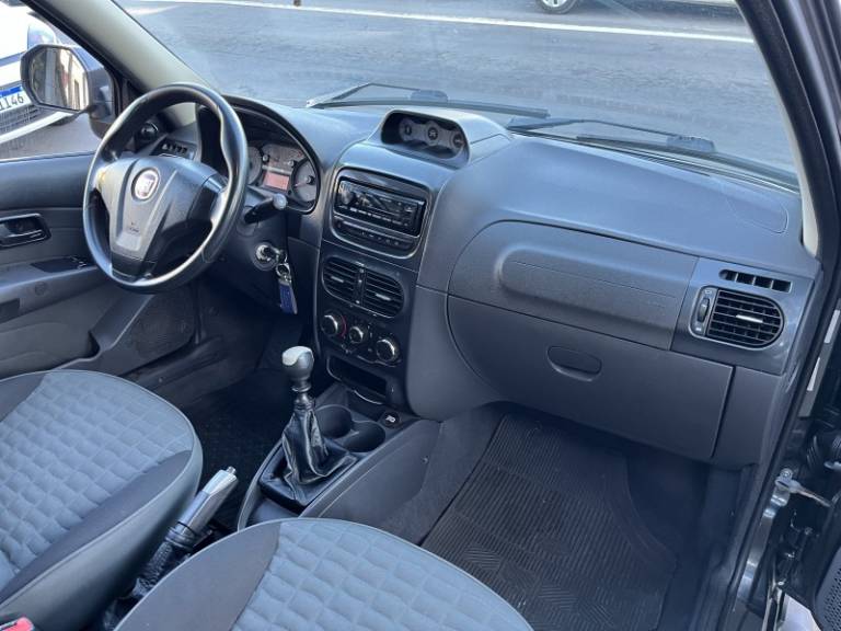 FIAT - STRADA - 2013/2013 - Cinza - R$ 59.900,00