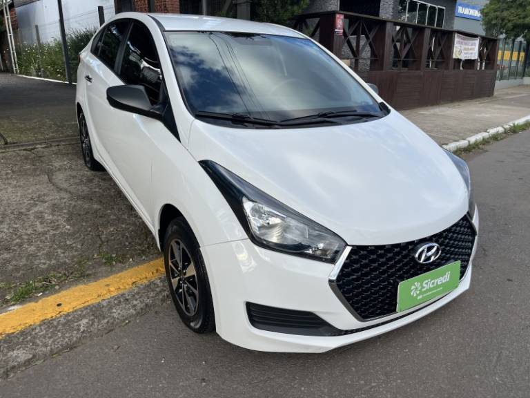HYUNDAI - HB20S - 2019/2019 - Branca - R$ 59.900,00