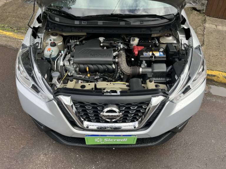 NISSAN - KICKS - 2021/2021 - Prata - R$ 92.900,00
