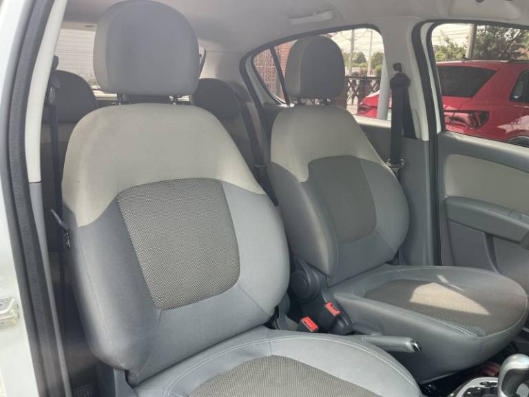 FIAT - PALIO - 2013/2014 - Branca - R$ 39.900,00