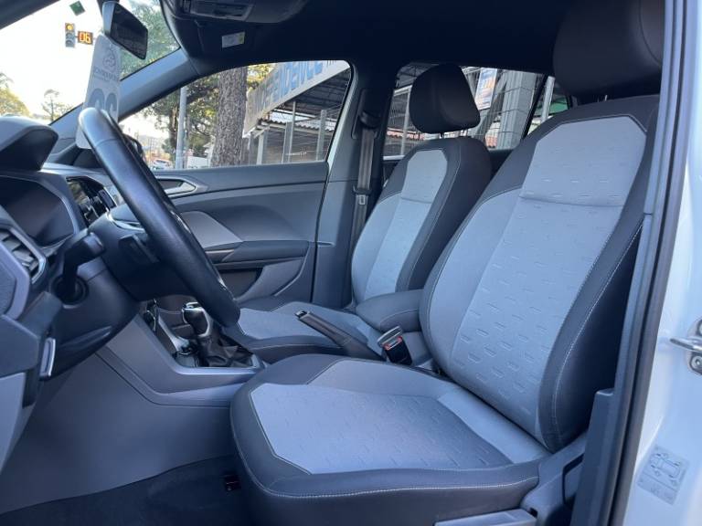 VOLKSWAGEN - T-CROSS - 2019/2020 - Branca - R$ 103.900,00