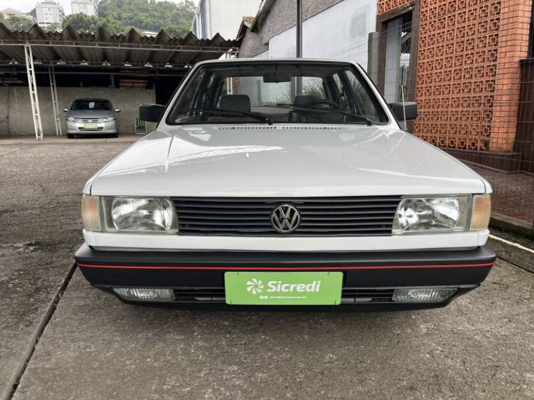 VOLKSWAGEN - VOYAGE - 1995/1995 - Branca - R$ 45.000,00
