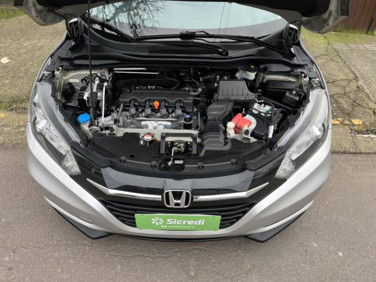 HONDA - HR-V - 2015/2016 - Prata - R$ 86.900,00
