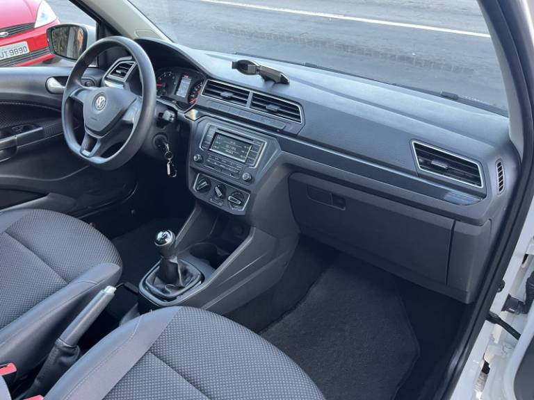 VOLKSWAGEN - SAVEIRO - 2021/2021 - Branca - R$ 71.900,00