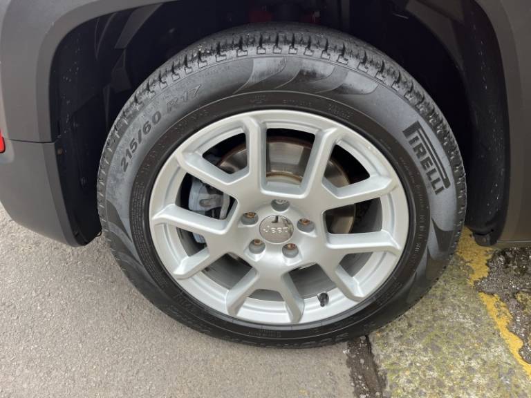 JEEP - RENEGADE - 2018/2019 - Vermelha - R$ 79.900,00