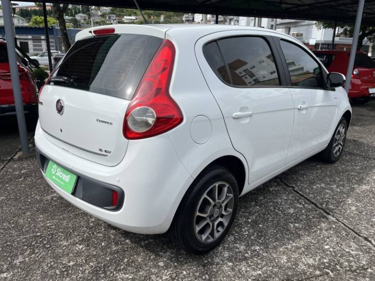 FIAT - PALIO - 2013/2014 - Branca - R$ 39.900,00