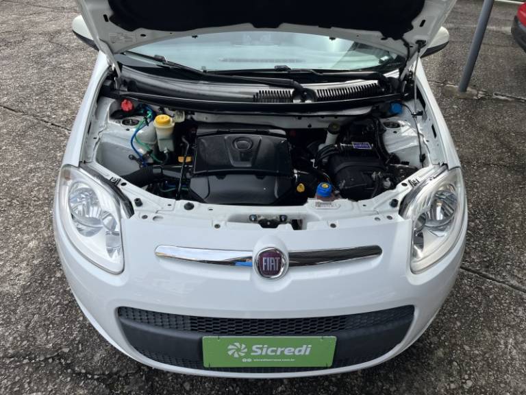 FIAT - PALIO - 2013/2014 - Branca - R$ 39.900,00