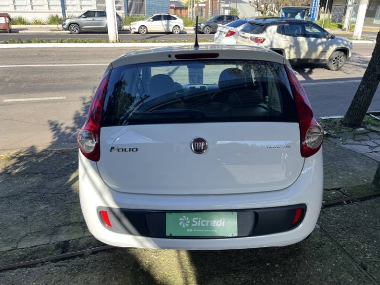 FIAT - PALIO - 2016/2017 - Branca - R$ 49.900,00