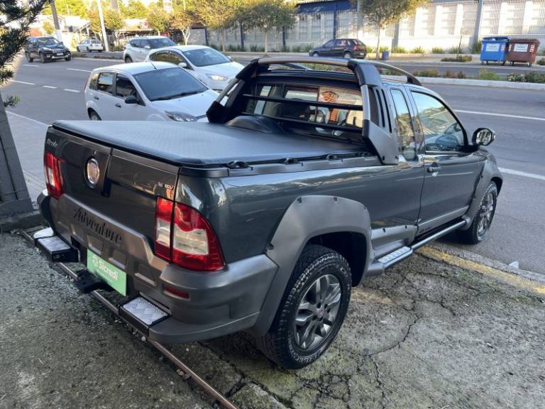 FIAT - STRADA - 2013/2013 - Cinza - R$ 59.900,00