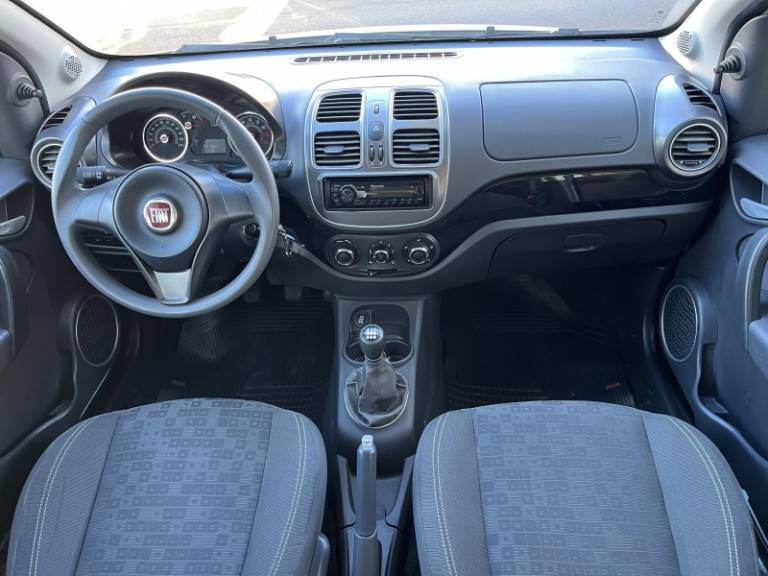 FIAT - PALIO - 2016/2017 - Branca - R$ 49.900,00