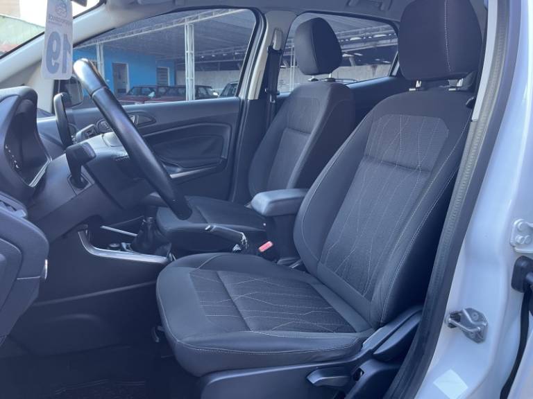 FORD - ECOSPORT - 2019/2019 - Branca - R$ 75.000,00