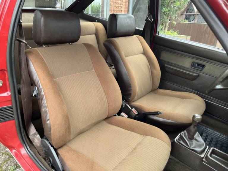 VOLKSWAGEN - GOL - 1986/1986 - Vermelha - R$ 36.900,00