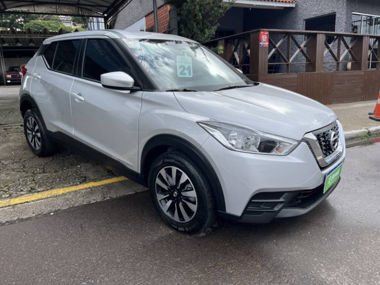 NISSAN - KICKS - 2021/2021 - Prata - R$ 92.900,00