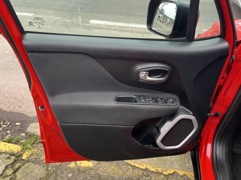 JEEP - RENEGADE - 2018/2019 - Vermelha - R$ 79.900,00