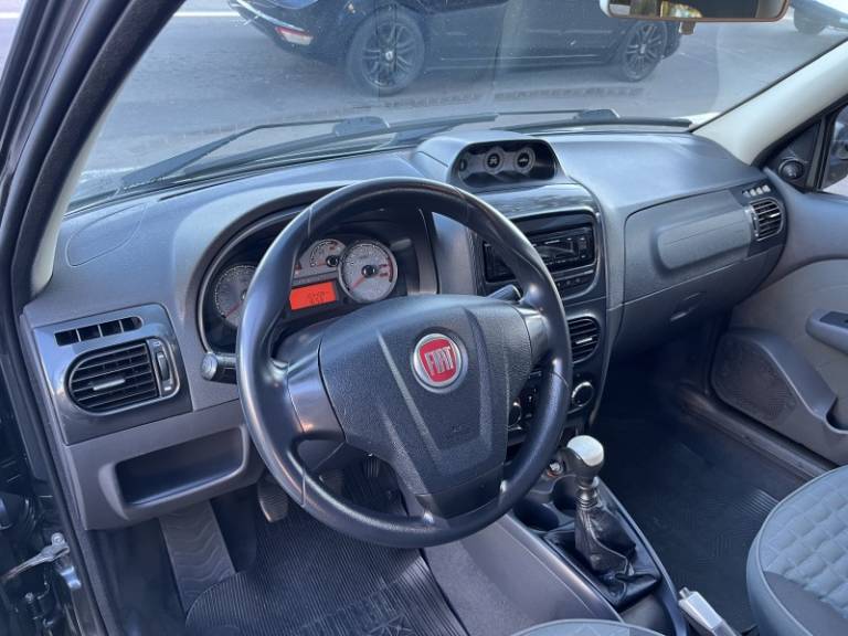 FIAT - STRADA - 2013/2013 - Cinza - R$ 59.900,00