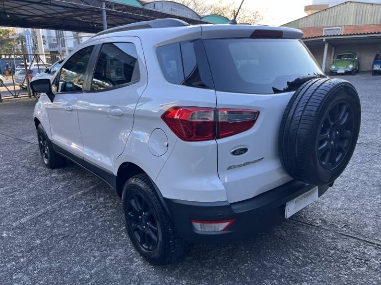 FORD - ECOSPORT - 2019/2019 - Branca - R$ 75.000,00