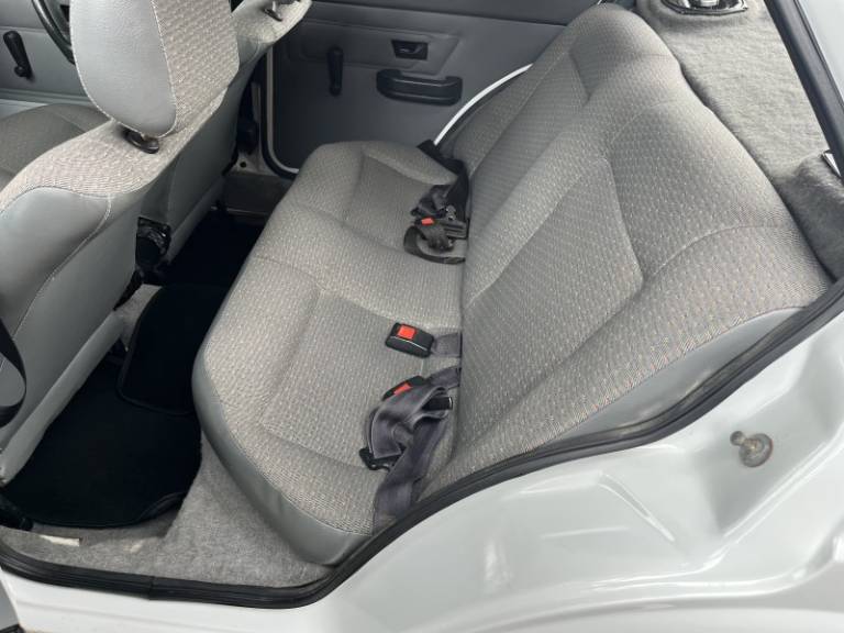 VOLKSWAGEN - VOYAGE - 1995/1995 - Branca - R$ 45.000,00